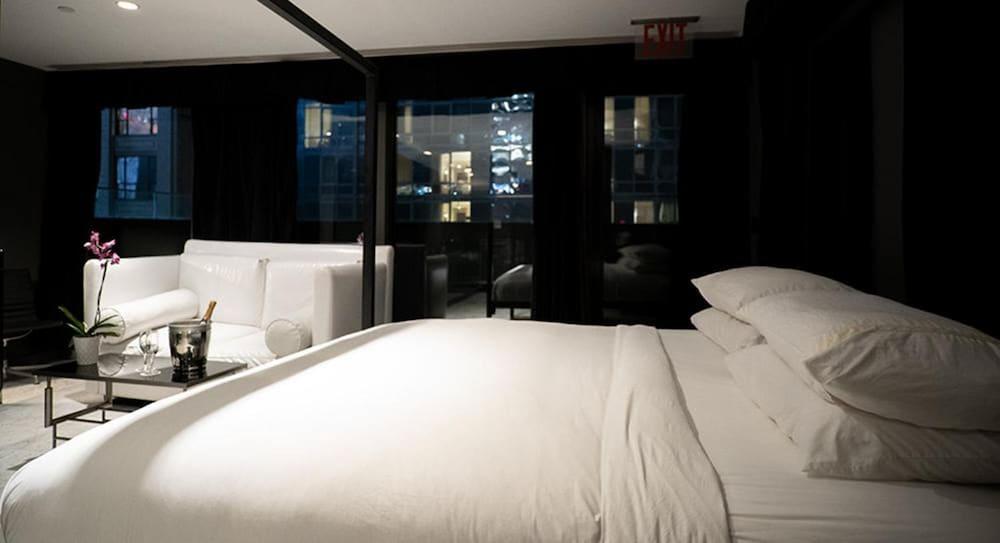 Night Hotel By Sb At Times Square New York Bagian luar foto