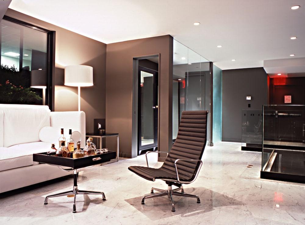 Night Hotel By Sb At Times Square New York Bagian luar foto
