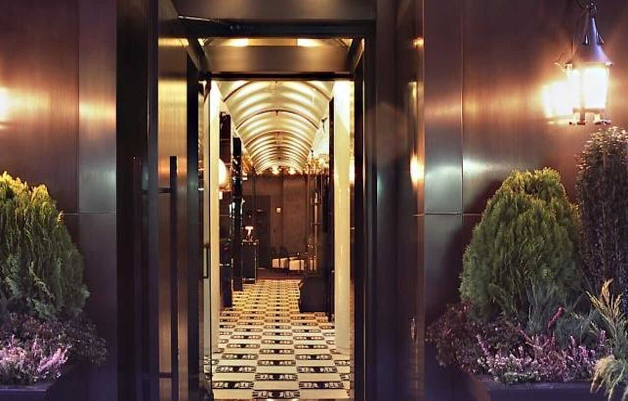 Night Hotel By Sb At Times Square New York Bagian luar foto