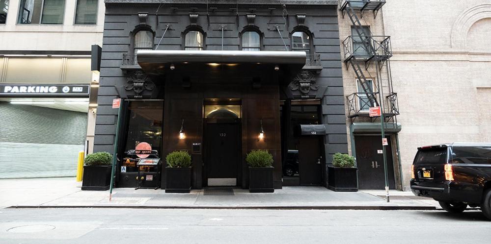 Night Hotel By Sb At Times Square New York Bagian luar foto