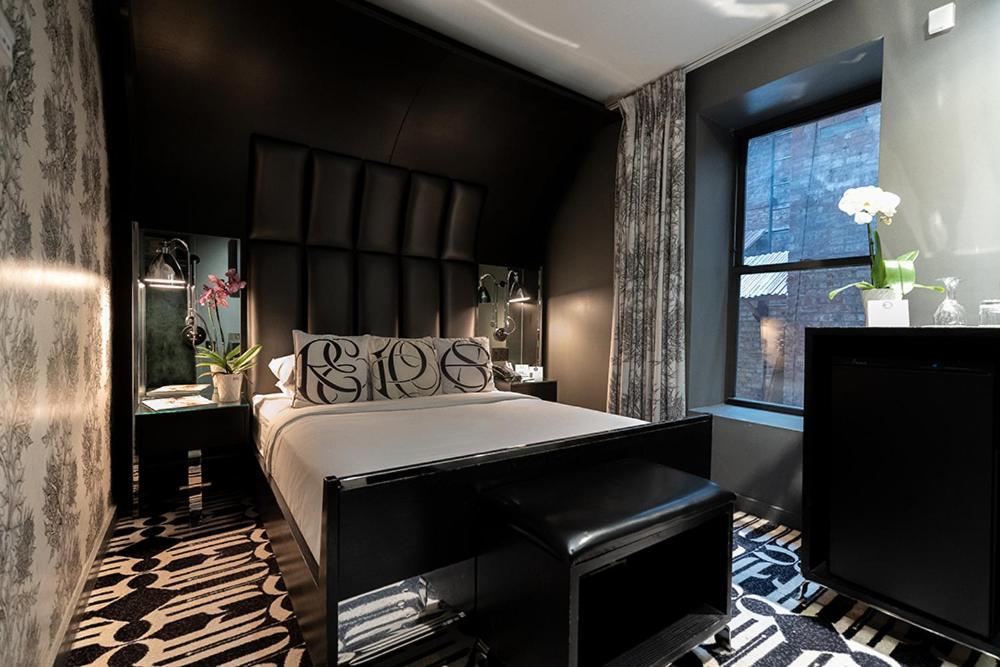 Night Hotel By Sb At Times Square New York Bagian luar foto